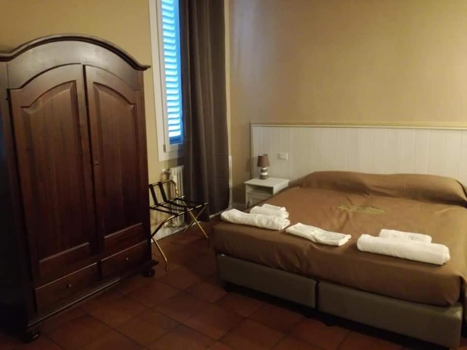 San Petronio Room And Suite Rooms - By Bolognacentro Luxuryh Szoba fotó