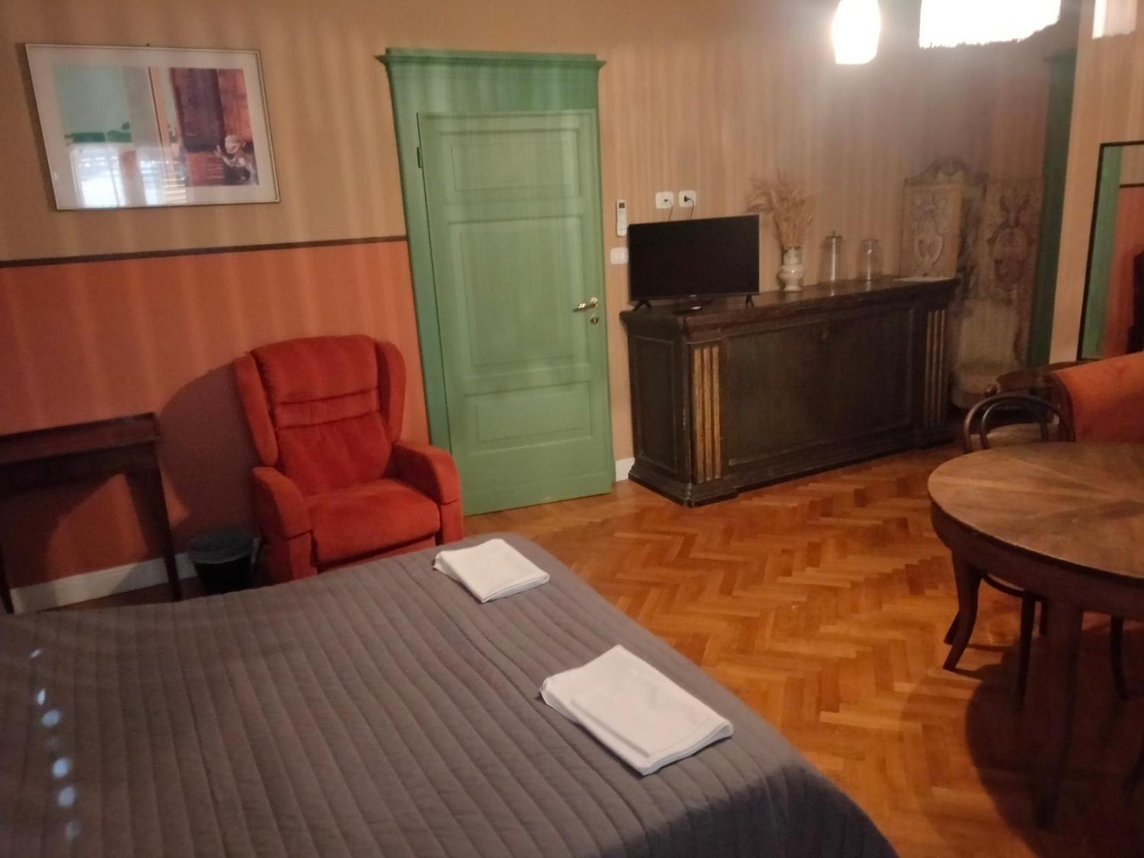 San Petronio Room And Suite Rooms - By Bolognacentro Luxuryh Kültér fotó