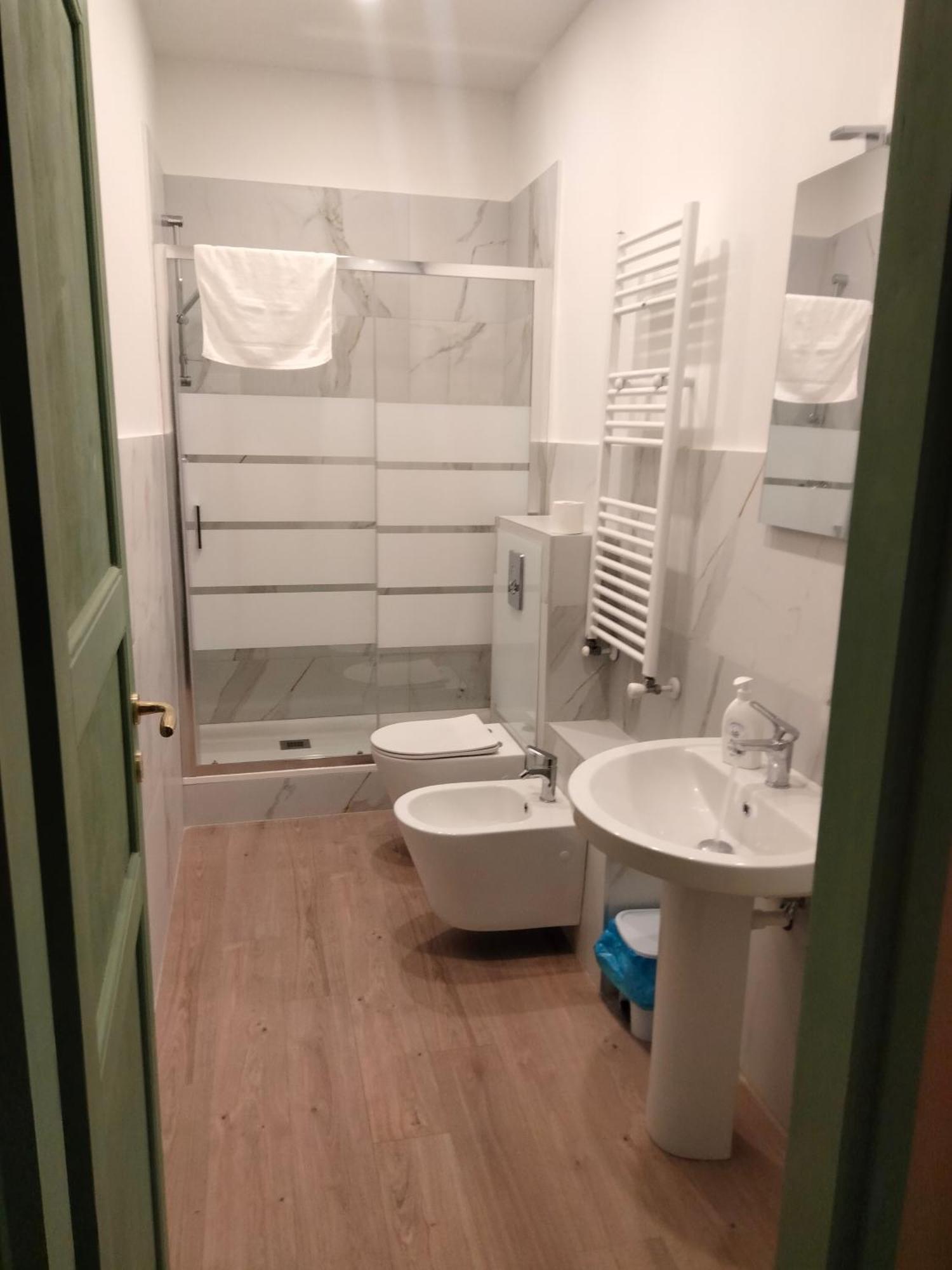 San Petronio Room And Suite Rooms - By Bolognacentro Luxuryh Kültér fotó